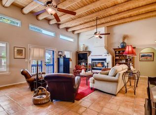 39 Cuesta Rd, Santa Fe, NM 87508
