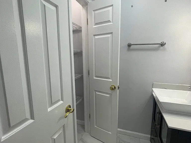 9025 Streamview Ln — Photo 44