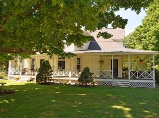 100 N West St, Ellsworth, IL 61737