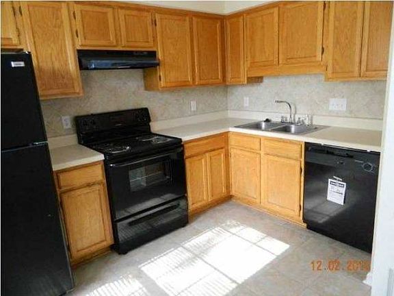 5th image of 3813 Carriage Oaks Dr