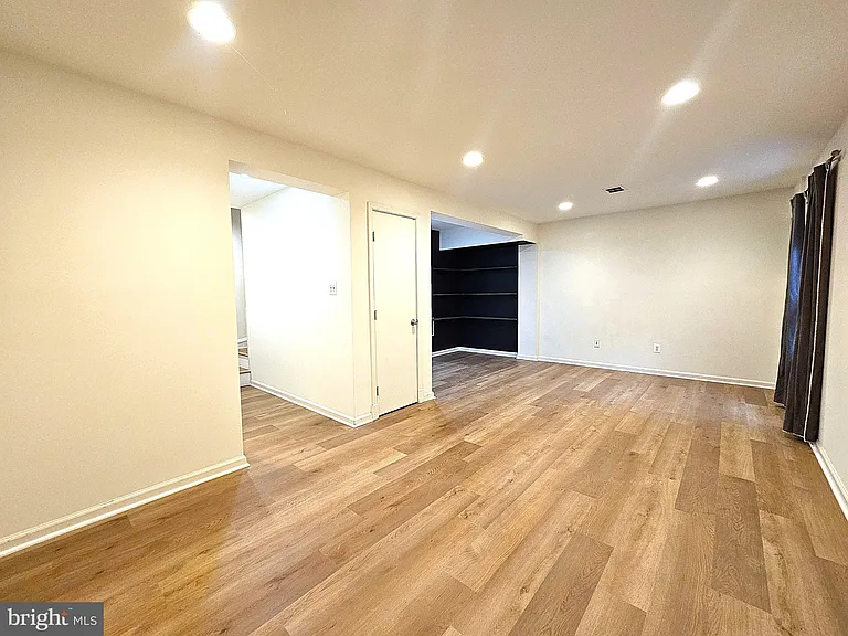 3956 Bradwater St — Photo 28