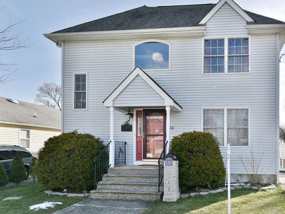 1st image of 28 Cedar Ave