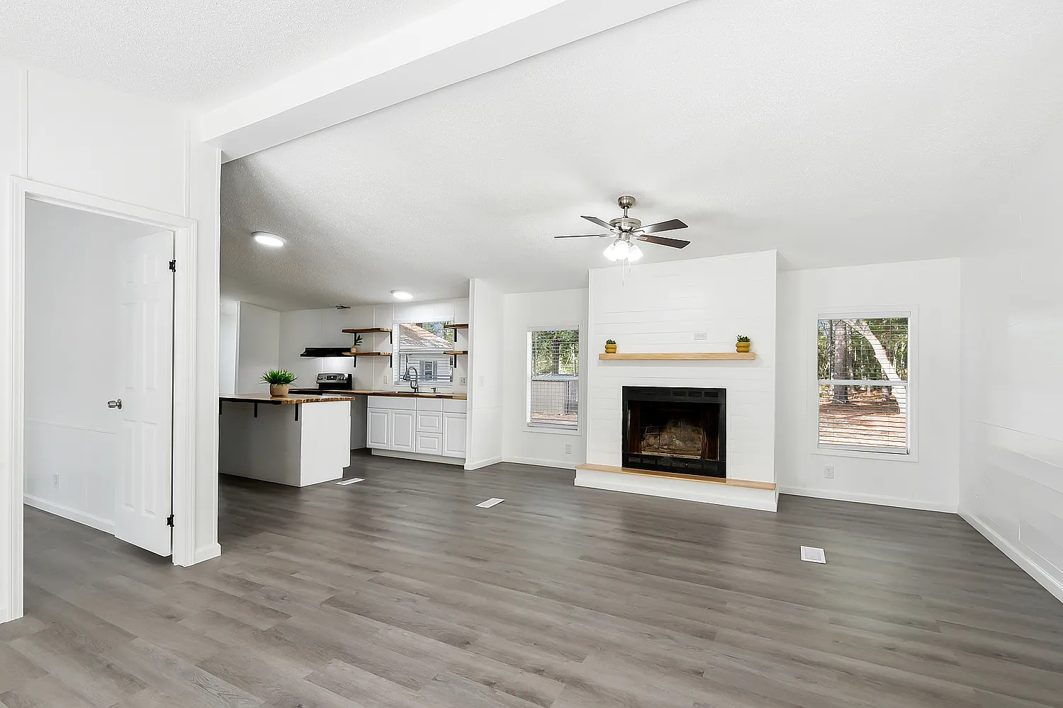 36735 Longleaf Drive - 1 — Photo 2