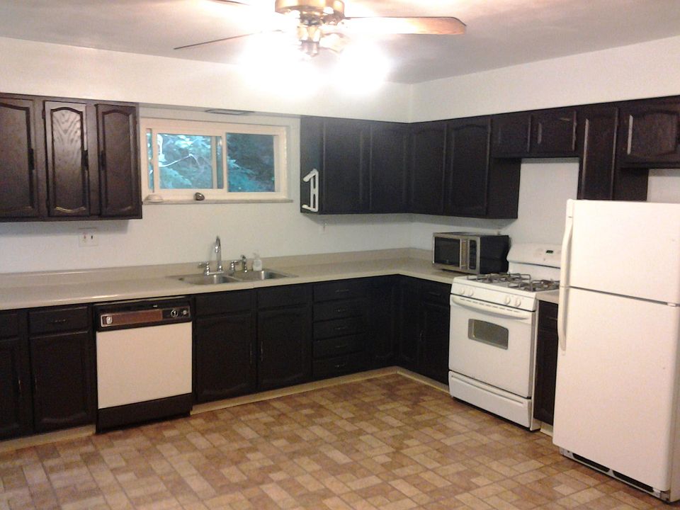 1st image of 213WALTER S Avenenue #3