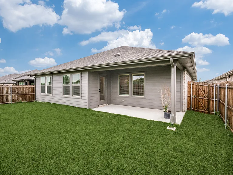 2104 Briar Rose Dr — Photo 12