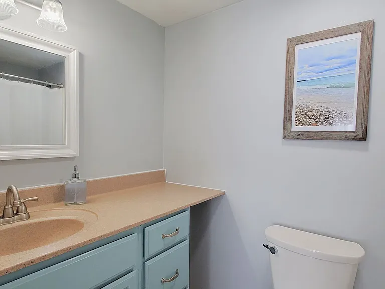 5741 Hilltop Way — Photo 12
