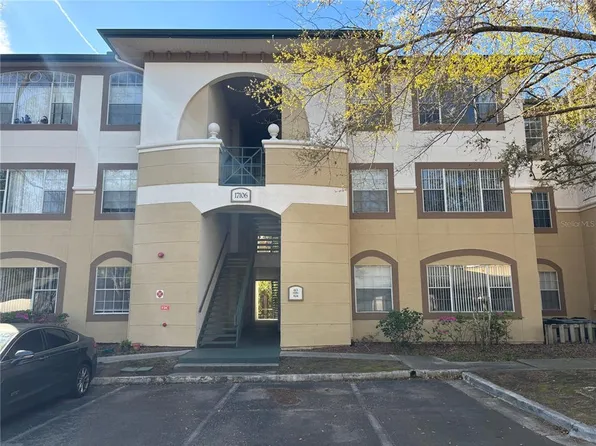 17106 Carrington Park Dr APT 622, Tampa, FL 33647
