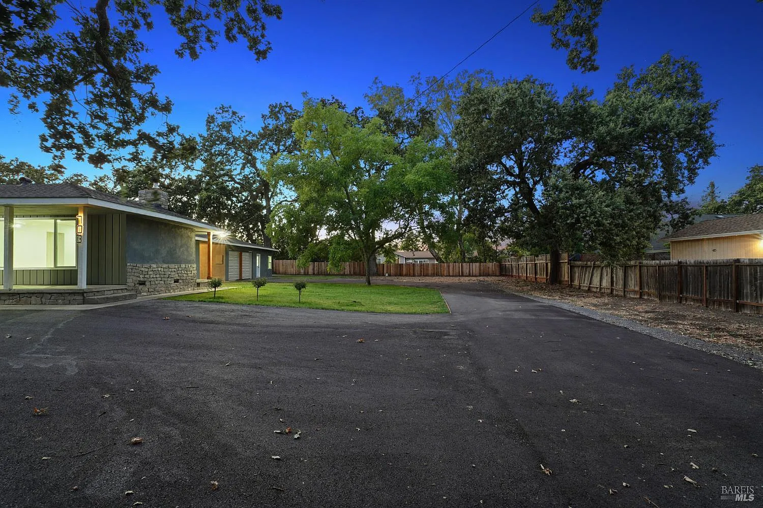 703 Verano Avenue - Photo 6