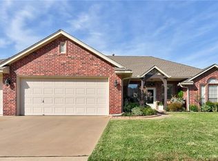 17009 Bridle Ridge Cir, Edmond, OK 73012