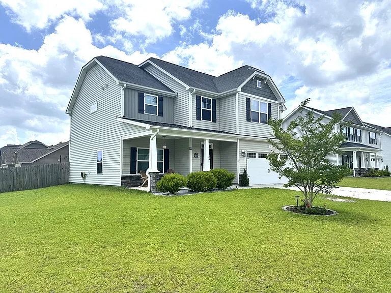 131 Mittams Point Dr — Photo 3