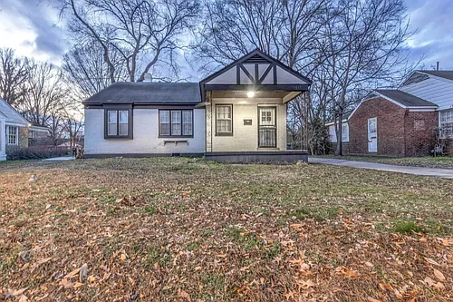 1017 Gordon St Photo 1