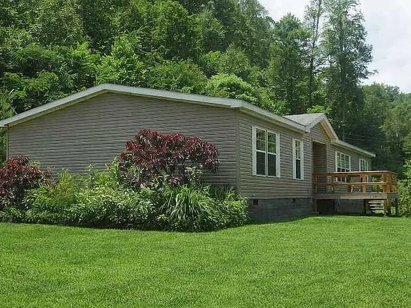 553 Big Valley Rd, Hyden, KY 41749