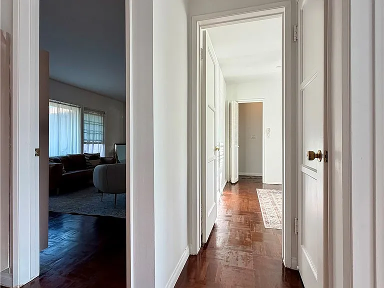 7002 Aura Ave — Photo 41
