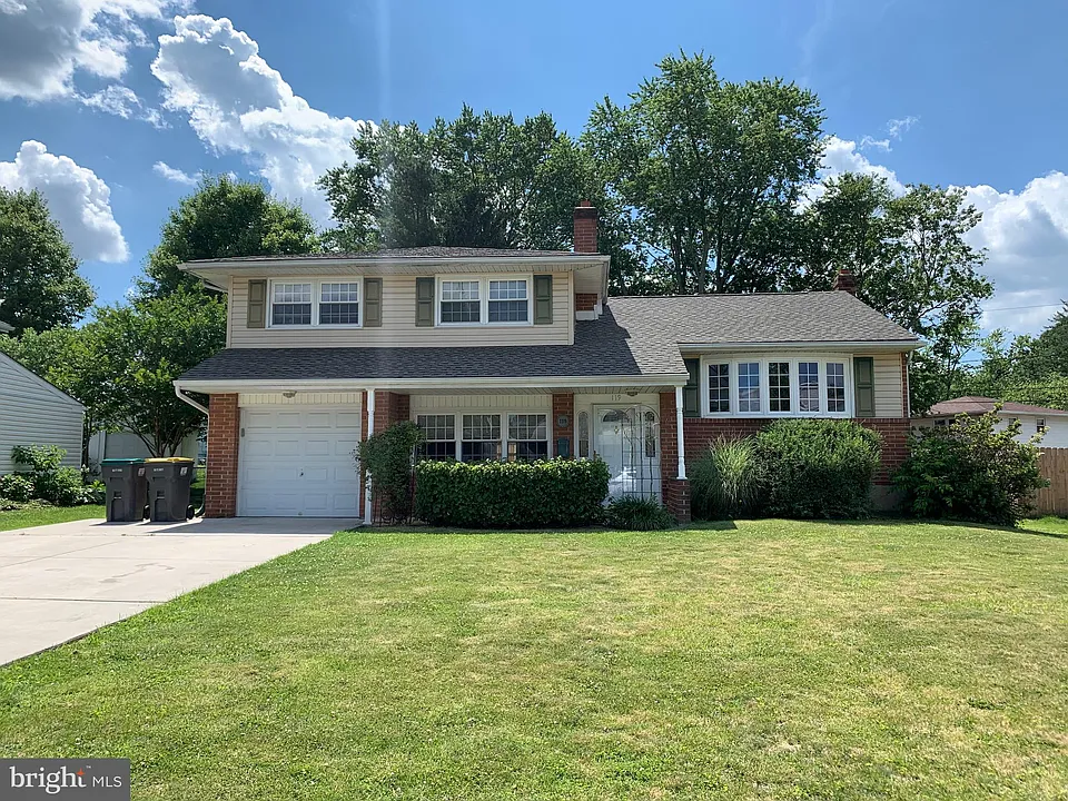 119 Forsythia Dr