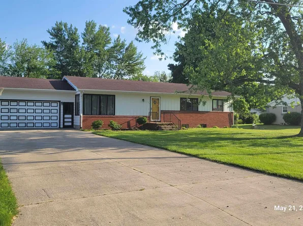 805 W Chestnut St, Morenci, MI 49256