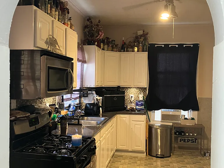 28 Pomona Pl #1 — Photo 16