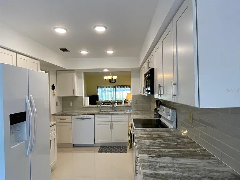 6281 Timberlake Dr #H6 — Photo 13