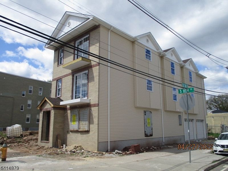 1st image of 408-414 13th Ave aka 329 S 11th