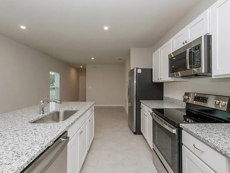 35227 Brienne St — Photo 6