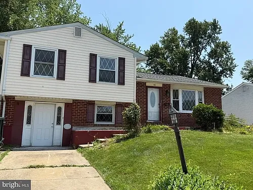 148 W Edinburgh Dr Photo 1