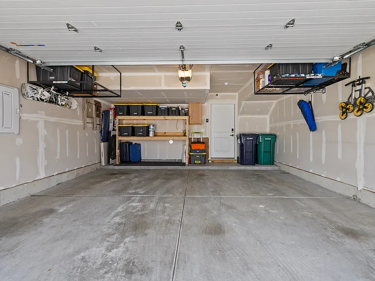 952 Madison St — Photo 36