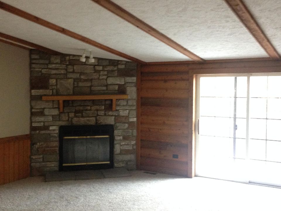 2nd image of 5035 NE Egner St