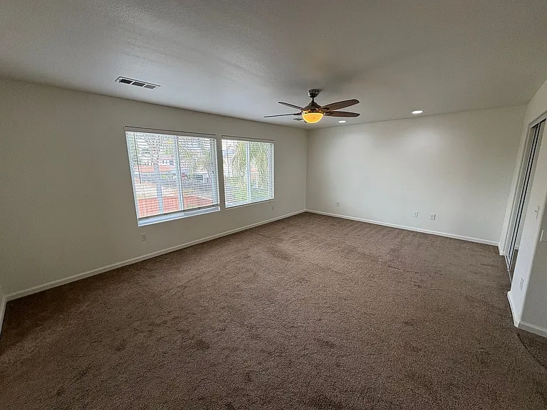5928 W Whitley Ave — Photo 38