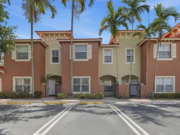 178 Lake Monterey Circle, Boynton Beach, FL 33426