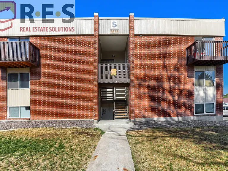 3633 S Sheridan Blvd #18 — Photo 3