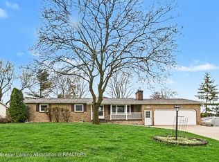 12795 Crescent Dr, Grand Ledge, MI 48837