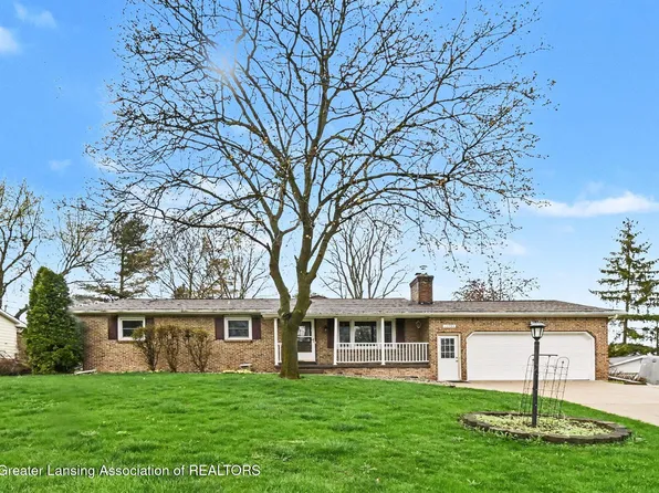 12795 Crescent Dr, Grand Ledge, MI 48837