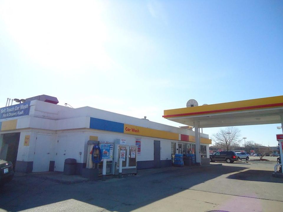 2nd image of 17101 Harlem Ave