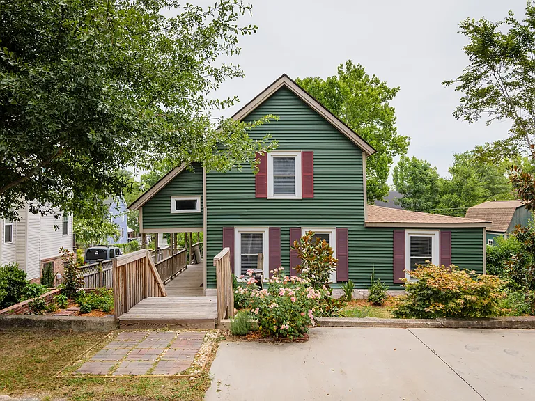 319 Oliver St — Photo 1