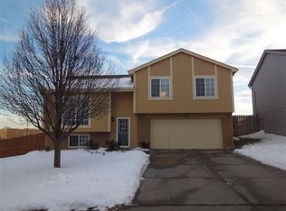 17105 Sprague St, Omaha, NE 68116