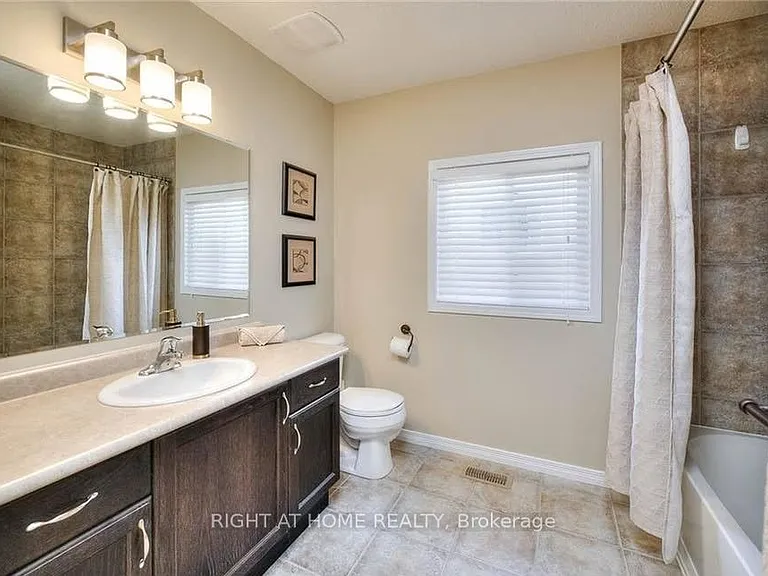 47 Upper Mercer St — Photo 8