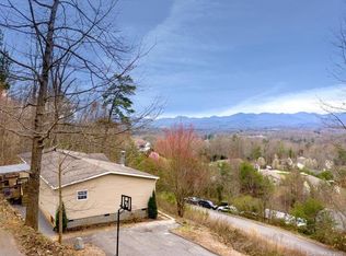 175 Hidden Meadow Dr, Candler, NC 28715