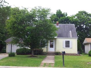 721 Evans Ave, Machesney Park, IL 61115