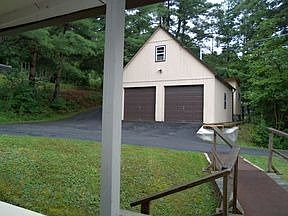 2nd image of 628 E Franklin St