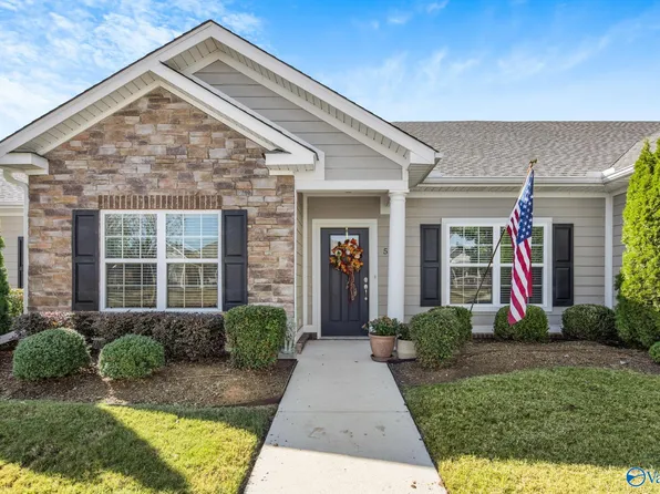 5 Moore Farm Cir NW #5, Huntsville, AL 35806