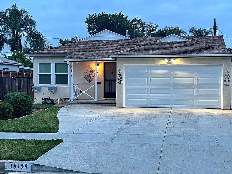 18154 Rayen St — Photo 1