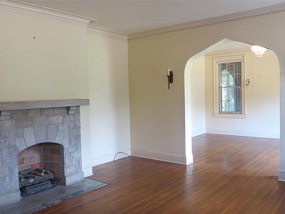 2nd image of 728 E Fairview Ave