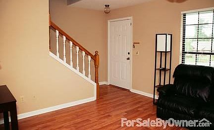 2nd image of 131 Carriage Hill Dr