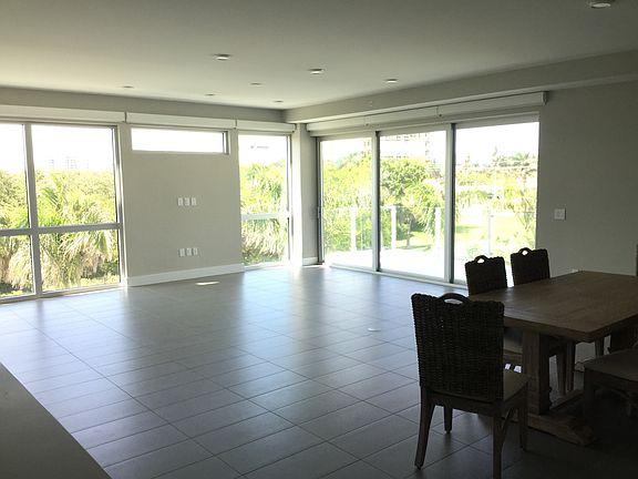 5th image of 159 Taft Dr Unit 205
