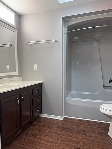3829 Eastway Dr — Photo 6
