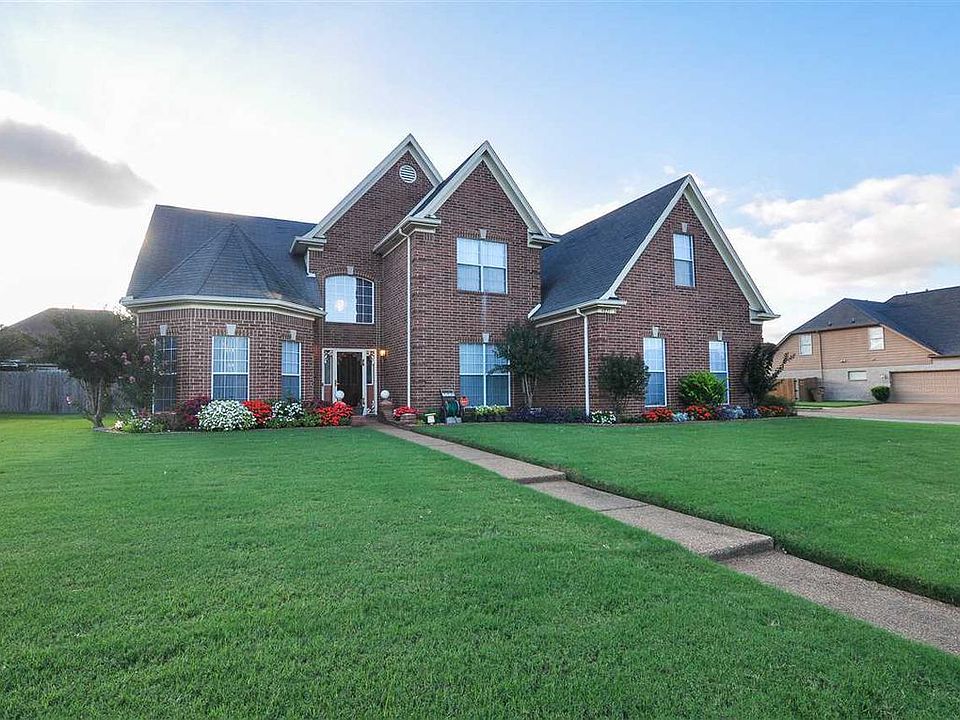 1st image of 4821 Wemberley Dr