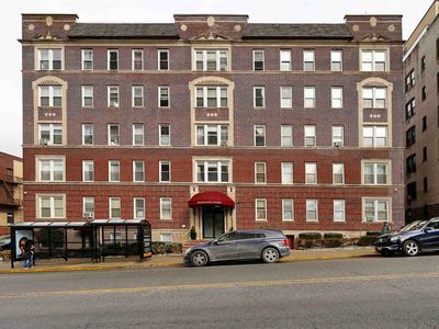 6045 Boulevard East #E7, West New York, NJ, 07093