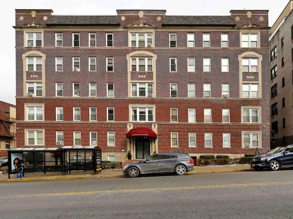 6045 Boulevard East #E7, West New York, NJ 07093