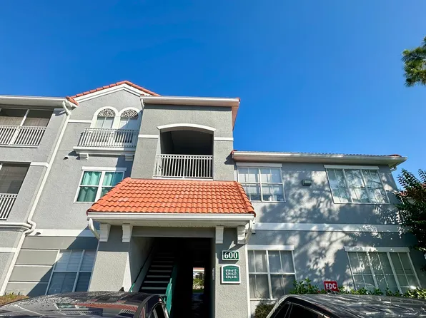 18001 Richmond Place Dr APT 636, Tampa, FL 33647