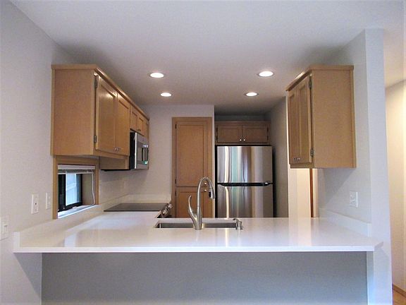 5th image of 6245 32nd Ave NE
