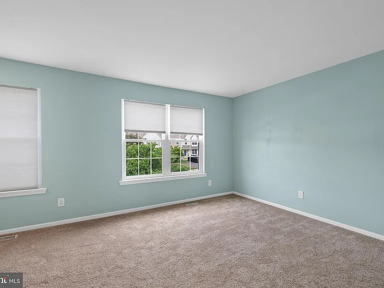 328 Countryside Ct — Photo 15